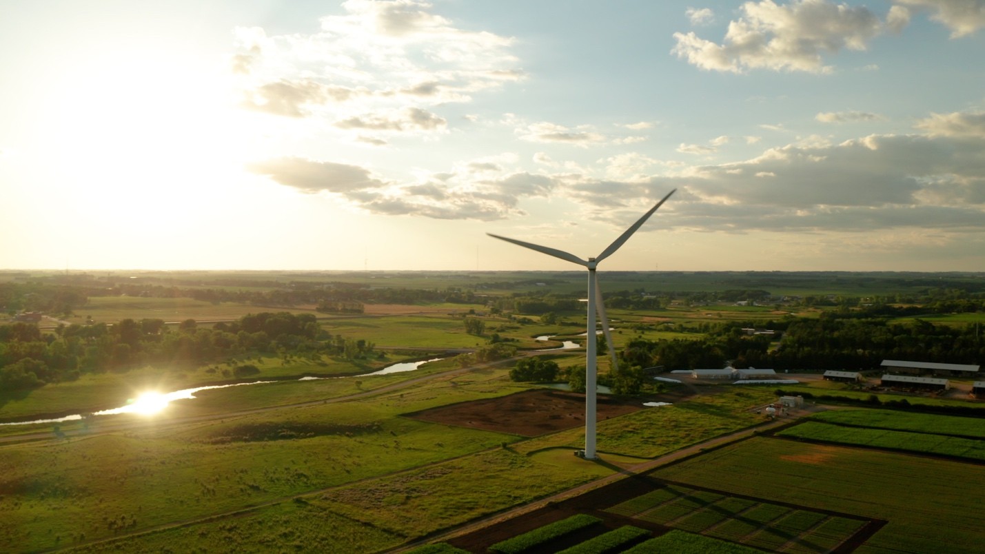 Image depicting a wind turbine near the University of Minnesota Morris campus